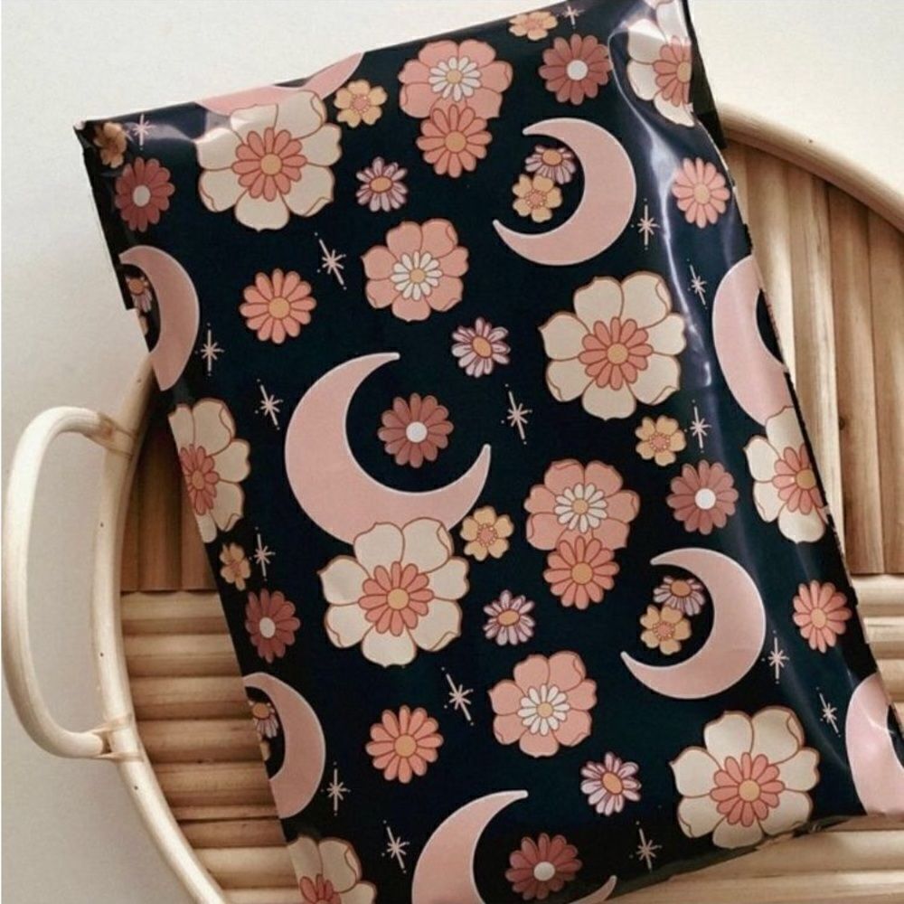 Poly mailers  - Picture 5 of 16